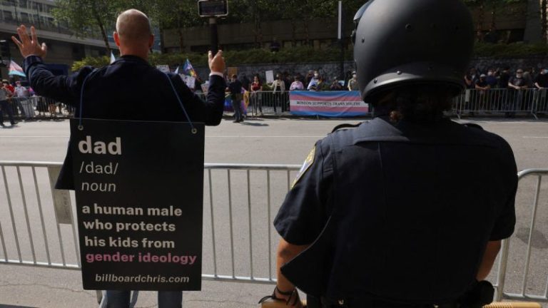 Musk’s X and a Canadian man take action against Australian authorities for censoring his post